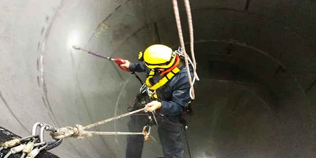 Гидроструйная очистка силосов