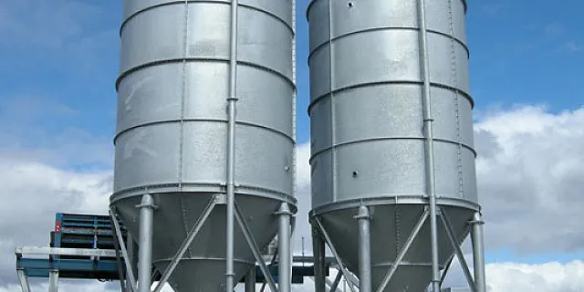 Покраска металлических силосов